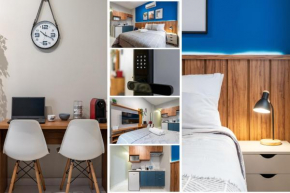 Studio em COPACABANA ideal para Casal com Home Office a 400m PRAIA e 600m Metro - Ar Condicionado e Wi-Fi 100 mbps